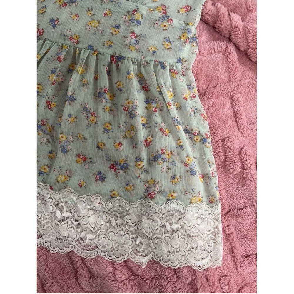 Living Doll Los Angeles Floral Lace Trim Camisole Top Sage Green Smocked Small - Picture 15 of 16
